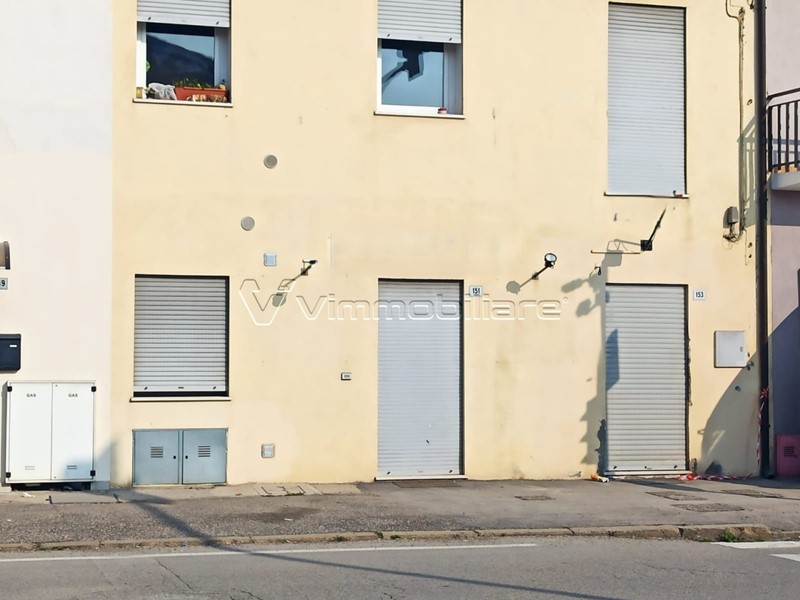 Quadrilocale in Vendita a Noventa Vicentina, 75'000€, 85 m², con Box