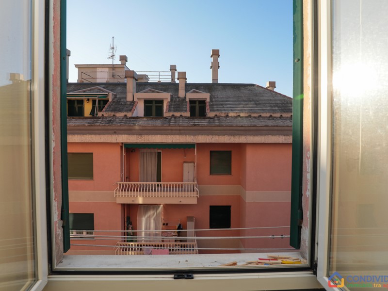 Appartamento in Vendita a Genova, zona Quezzi, 36'000€, 46 m²