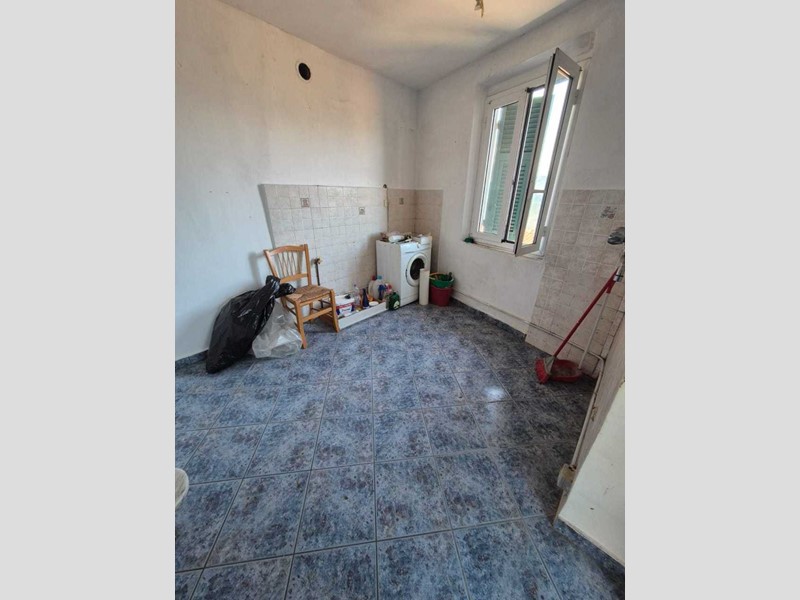 Casa Semi Indipendente in Vendita a Vezzano Ligure, zona Valeriano, 59'000€, 80 m²