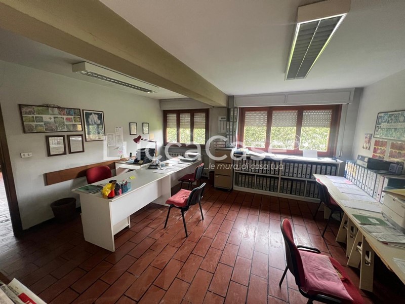 Ufficio in Vendita a Lucca, zona San Concordio Contrada, 280'000€, 110 m²