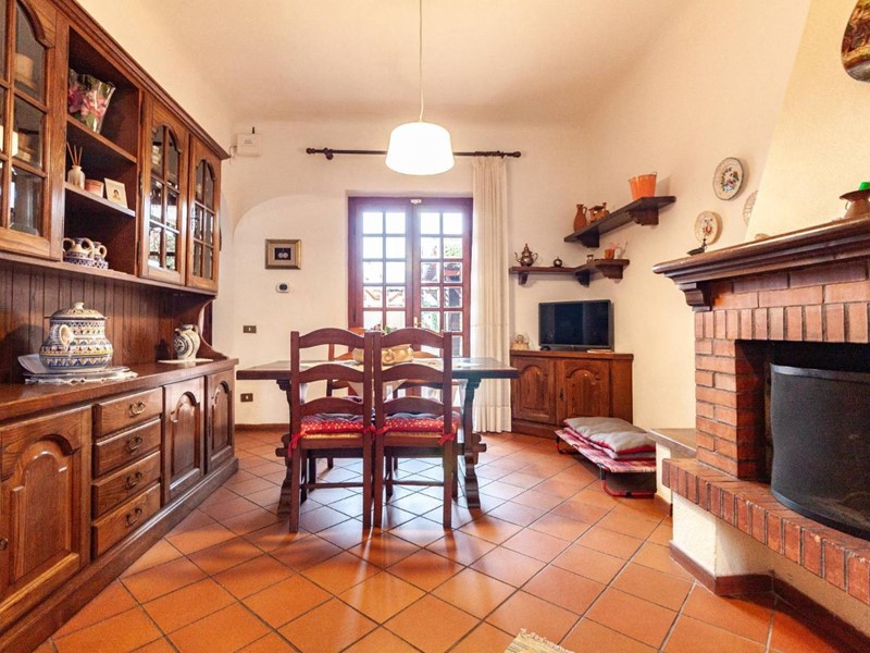 Casa Indipendente in Vendita a Cascina, zona San Lorenzo Alle Corti, 308'000€, 140 m², arredato