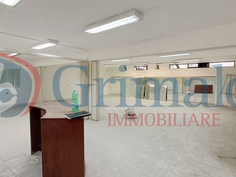 Bilocale in Affitto a Brusciano, 800€, 140 m²