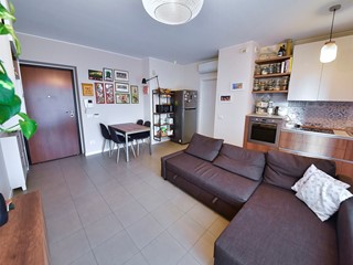 Bilocale in Vendita a Paderno Dugnano, 168'000€, 65 m²