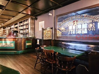 Attività commerciale in Vendita a Pinerolo, 120'000€, 265 m²