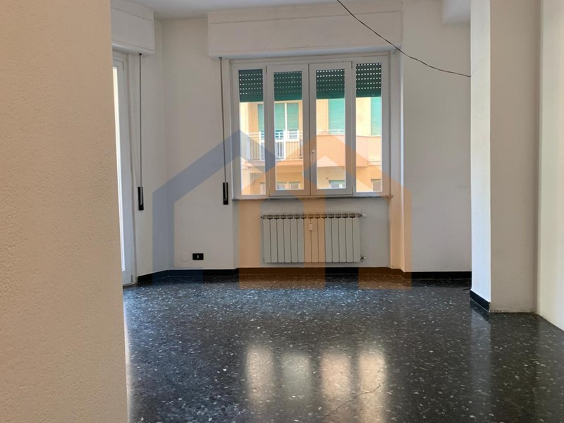 Appartamento in Vendita a Savona, 259'000€, 109 m²