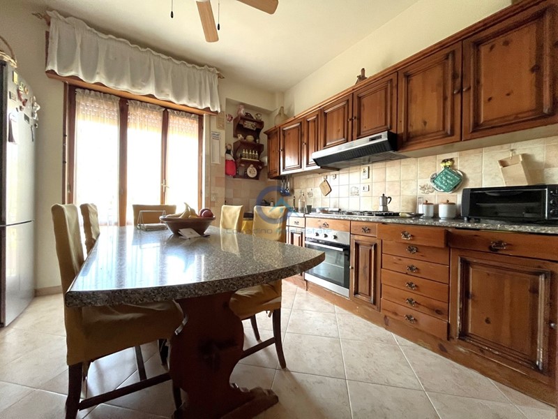 Trilocale in Vendita a Catanzaro, zona Fortuna, 85'000&euro;, 95 m²