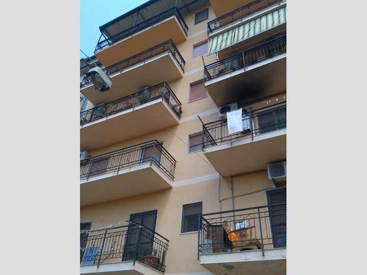 Trilocale in Affitto a Reggio Calabria, 500€, 160 m²