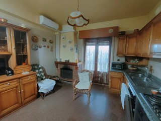 Trilocale in Affitto a Reggio Calabria, 500€, 160 m²