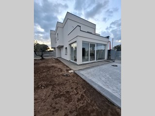 Villa bifamiliare in Vendita a Terrasini, 310'000€, 120 m²