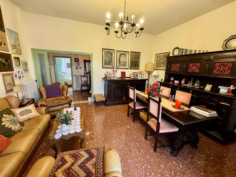 Quadrilocale in Vendita a Pontedera, 143'000€, 90 m²