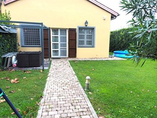 Casa Indipendente in Vendita a San Giuliano Terme, zona Ghezzano, 440'000€, 147 m²
