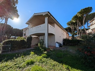 Quadrilocale in Vendita a Grosseto, zona Marina di Grosseto, 368'000€, 100 m², arredato