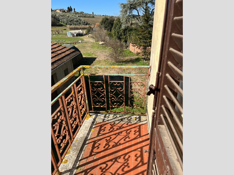 Casale in Vendita a Cerreto Guidi, 159'000€, 170 m²