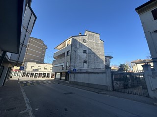 Casa Indipendente in Vendita a Cervignano del Friuli, 620 m²