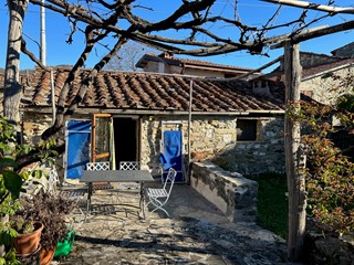 Casa Indipendente in Vendita a Casola in Lunigiana, zona luscignano, 130'000€, 52 m²