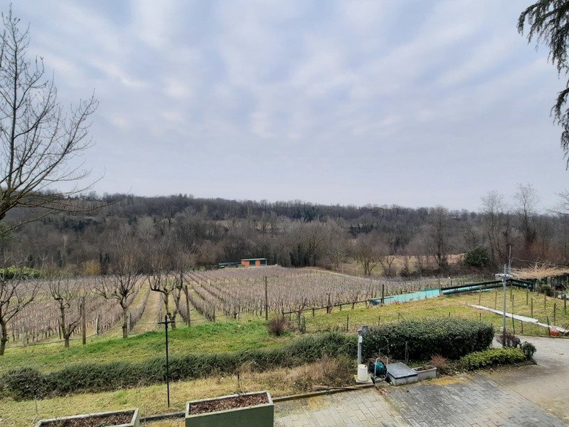 Casa Indipendente in Vendita a Castell'Arquato, 1'800'000€, 256 m², arredato, con Box