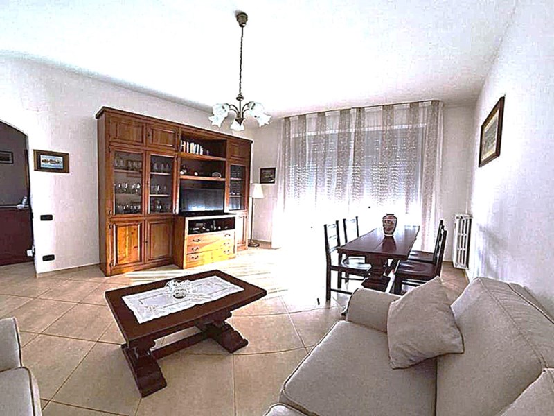 Quadrilocale in Affitto a Scandicci, zona Casellina, 1'200&euro;, 85 m², arredato