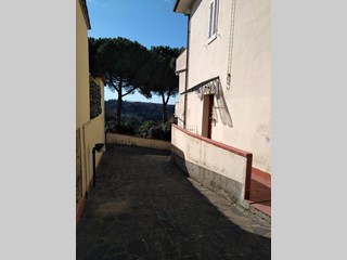 Quadrilocale in Vendita a Montopoli in Val d'Arno, zona Marti, 143'000€, 120 m²