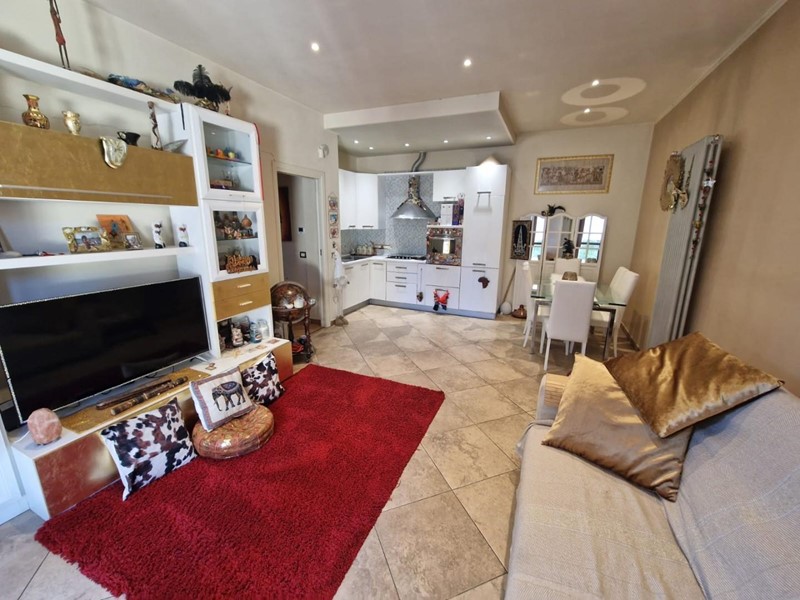 Trilocale in Vendita a Collesalvetti, 185'000€, 75 m², arredato
