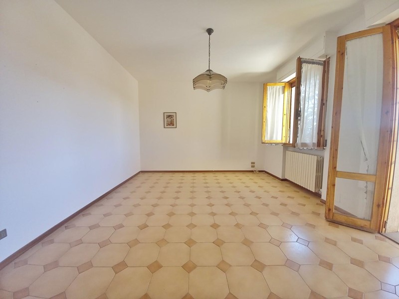Trilocale in Vendita a Castelfiorentino, zona Petrazzi, 90'000€, 55 m²