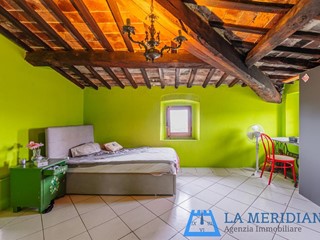 Casa Indipendente in Vendita a Lamporecchio, 295'000€, 350 m²