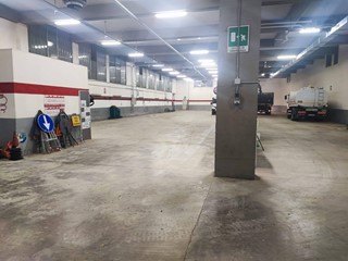 Capannone in Affitto a Rivoli, 3'500€, 1700 m²