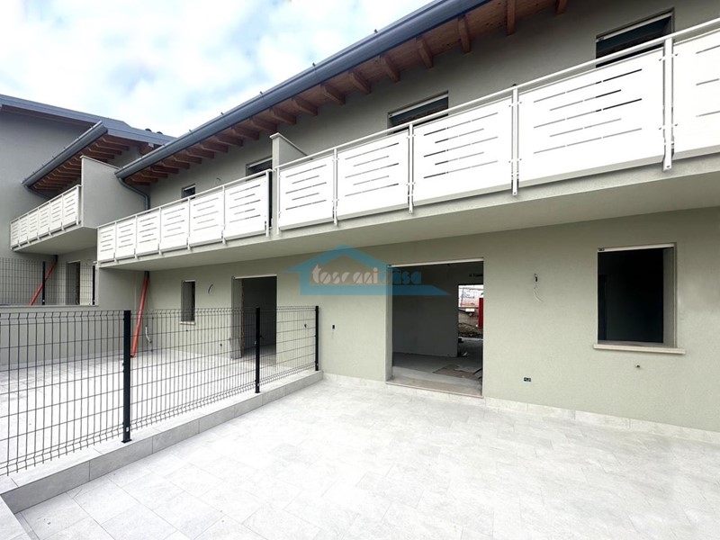 Villetta a schiera in Vendita a Adro, 420'000€, 180 m²