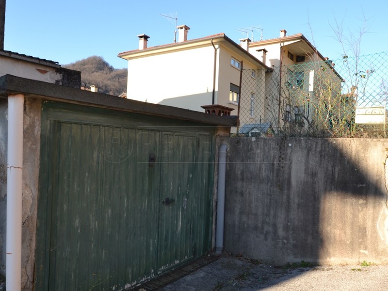 Box in Vendita a Valdagno, zona Novale, 10'000€, 26 m², con Box
