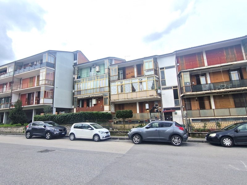 Trilocale in Vendita a Avellino, 99'000&euro;, 80 m²