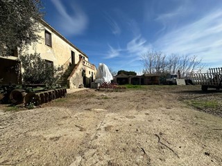 Casale in Vendita a Mosciano Sant'Angelo, 95'000€, 175 m²