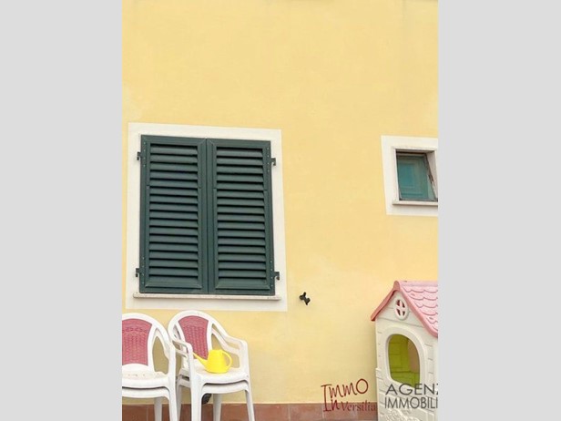 Villa in Vendita a Massarosa, 325'000€, 150 m²