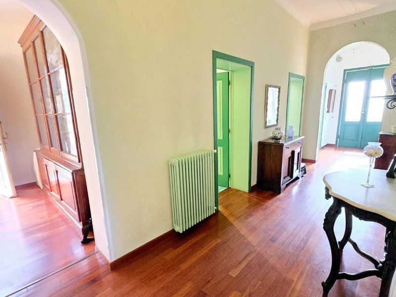 Villa bifamiliare in Vendita a Pisa, 585'000€, 180 m²