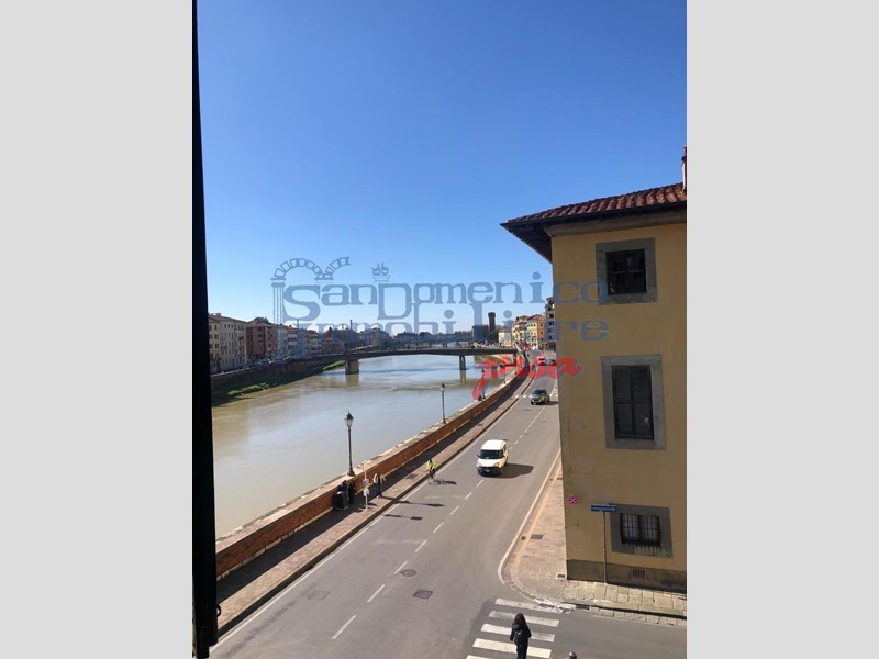 Appartamento in Affitto a Pisa, 3'000€, 230 m²