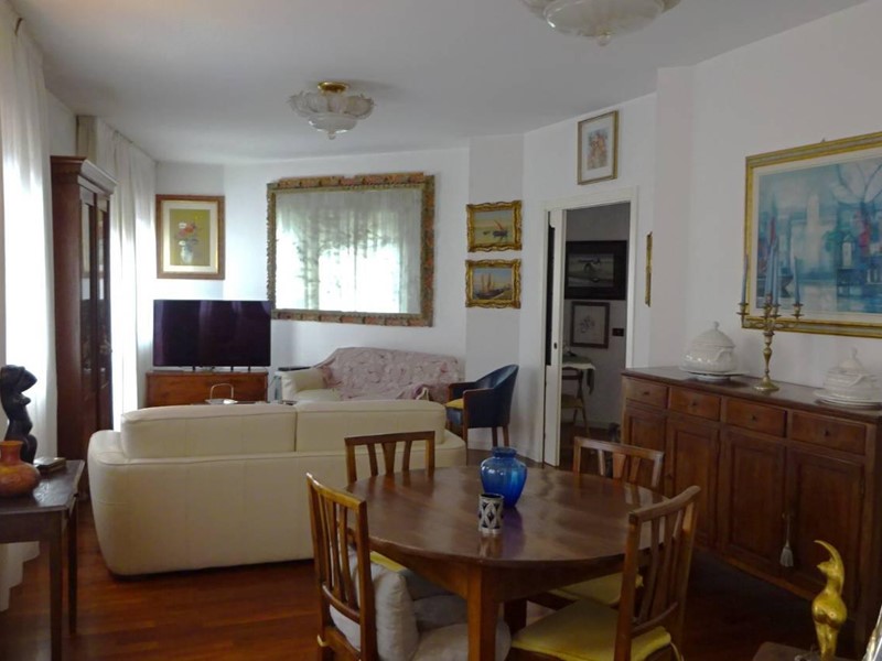 Appartamento in Vendita a Venezia, 290'000€, 110 m²