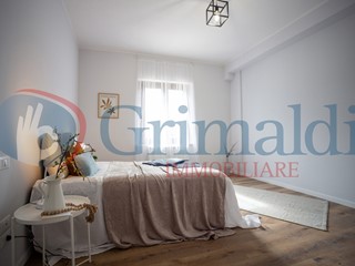 Quadrilocale in Vendita a Bettona, 132'000€, 120 m²