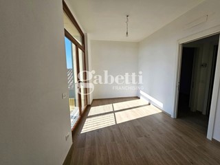 Quadrilocale in Vendita a Scandicci, 385'000&euro;, 90 m²