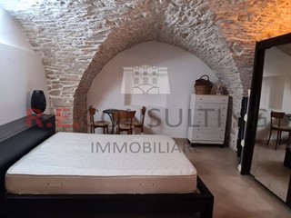 Casa Indipendente in Vendita a Martina Franca, 75'000€, 45 m²