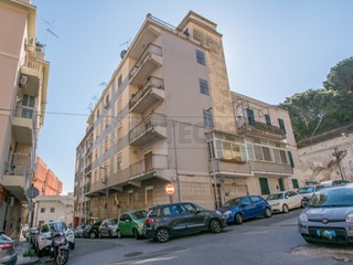 Quadrilocale in Vendita a Messina, 135'000€, 135 m²