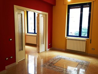 Appartamento in Vendita a Palermo, zona Libertà - Alberigo Gentili, 315'000€, 134 m²