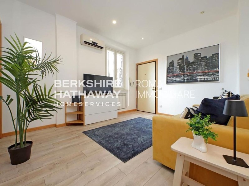 Bilocale in Vendita a Roma, 395'000€, 43 m²