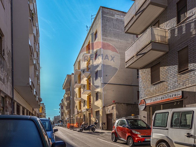 Appartamento in Vendita a Sassari, zona Centro, 99'900€, 133 m²