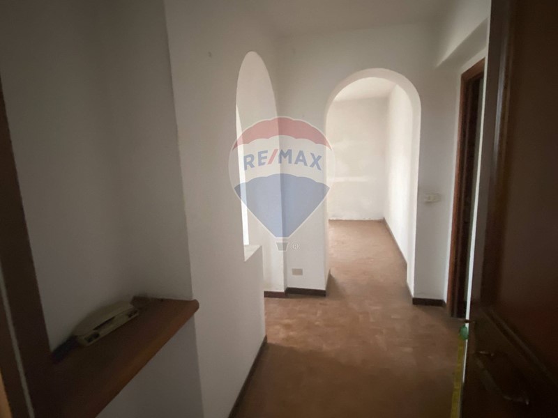 Appartamento in Vendita a Città di Castello, zona Graticole, 93'000€, 115 m²