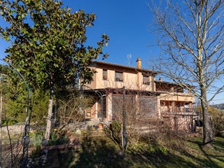 Casa Indipendente in Vendita a San Miniato, 870'000€, 180 m², arredato, con Box