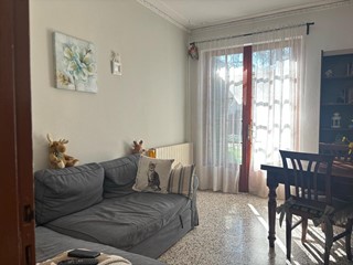 Quadrilocale in Vendita a Crespina Lorenzana, zona Lorenzana, 65'000€, 85 m²