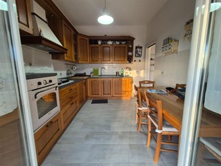 Appartamento in Vendita a Lavagna, zona Sorlana, 295'000€, 94 m²