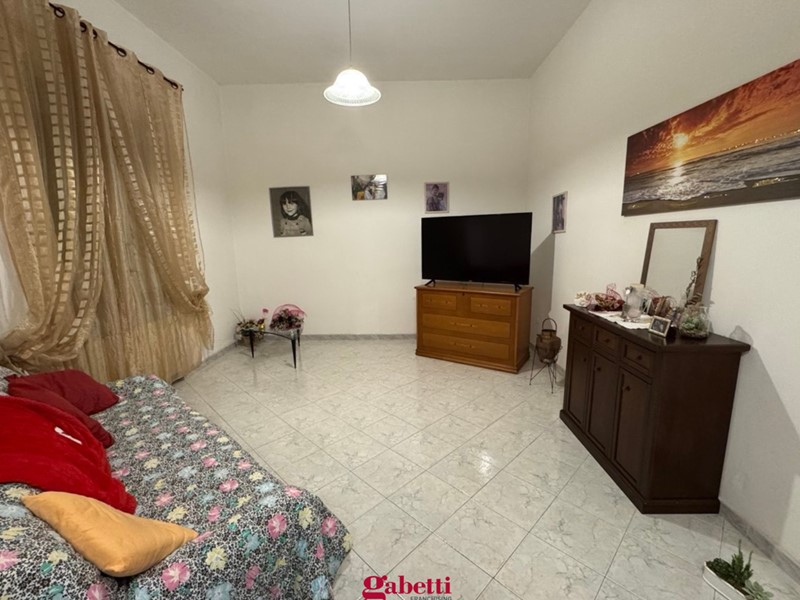 Casa Indipendente in Vendita a San Salvo, 209'000€, 400 m²