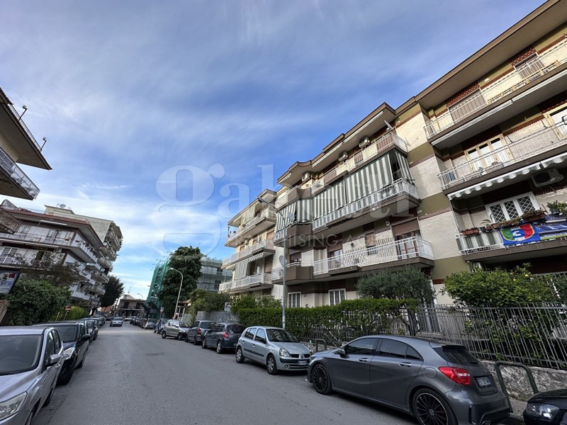 Magazzino in Affitto a Marano di Napoli, 590€, 200 m²