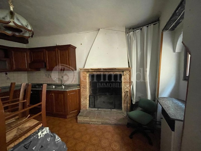 Quadrilocale in Vendita a San Marcello, 75'000€, 100 m²