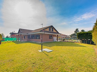 Villa in Vendita a Givoletto, 479'000€, 310 m²