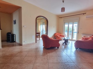 Trilocale in Vendita a San Filippo del Mela, 80'000&euro;, 107 m²